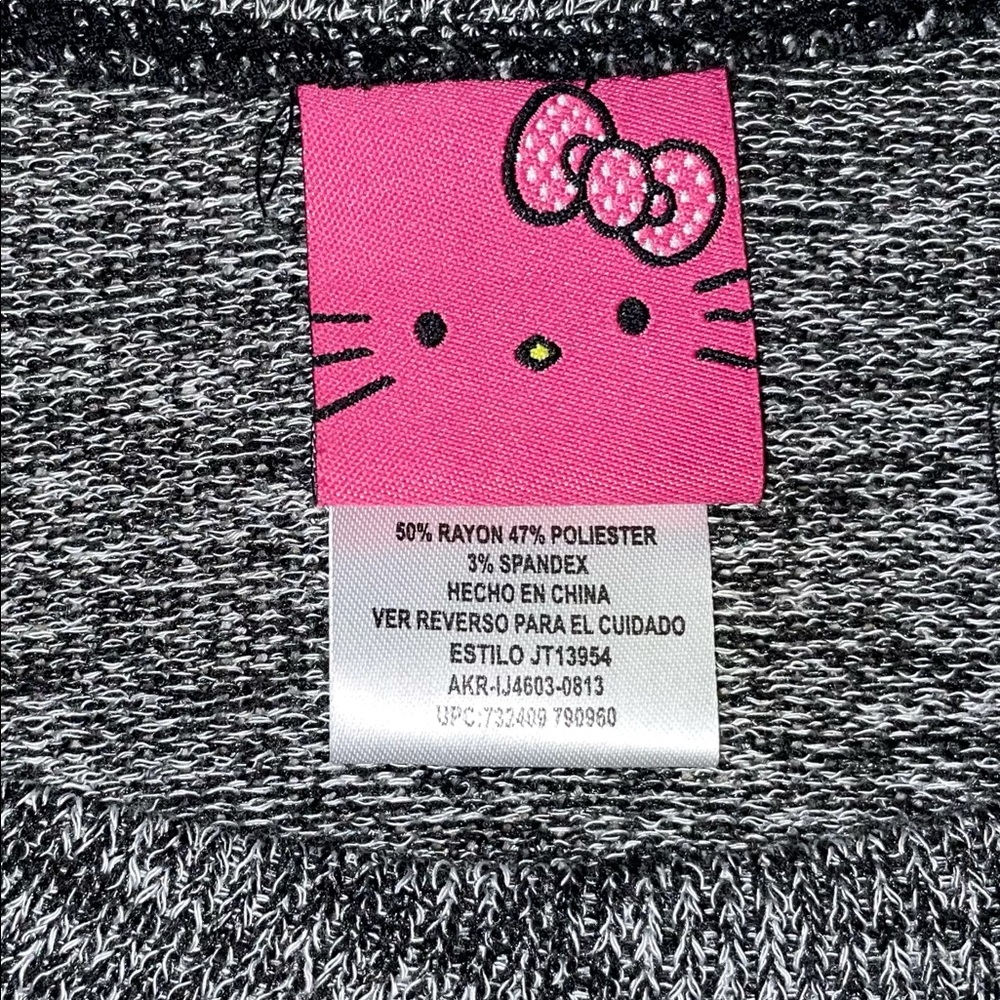 Hello Kitty sweater - Picture 2 of 3